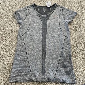 Grey Nike tshirt size medium brand new